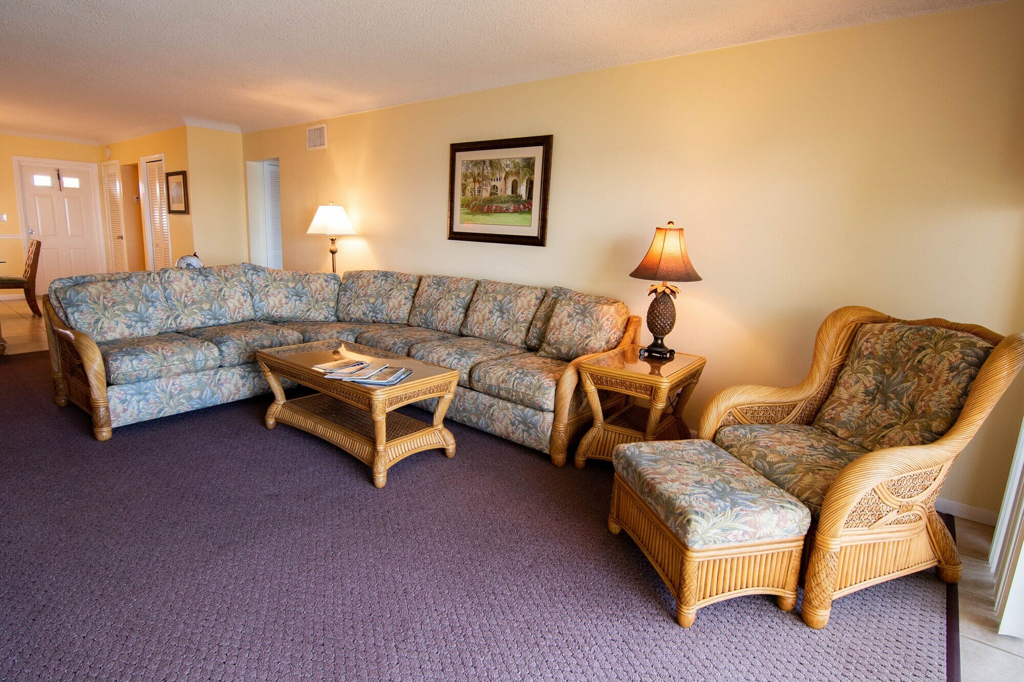 Фото Palm Beach Waterfront Suites