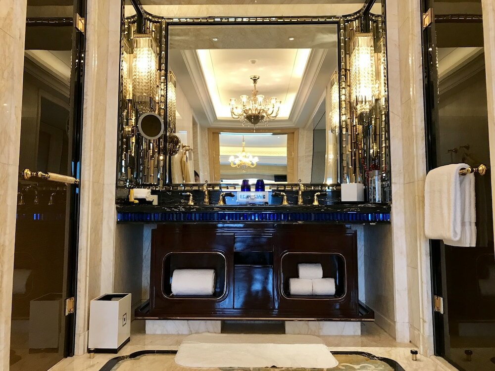 Фото Wanda Reign Wuhan