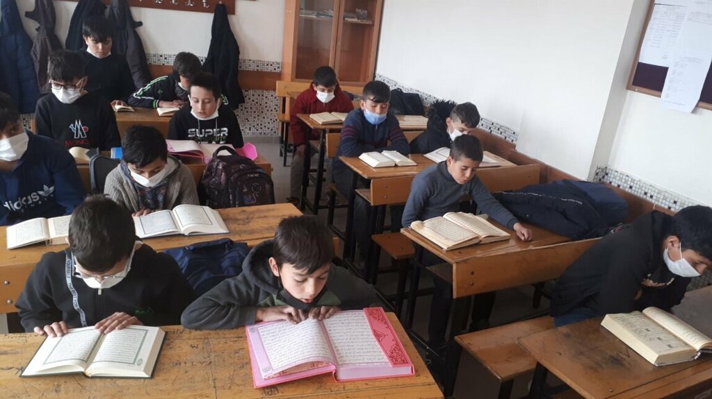 School Sefakoy Mehmet Tosun Imam Hatip Secondary School, Konya, photo