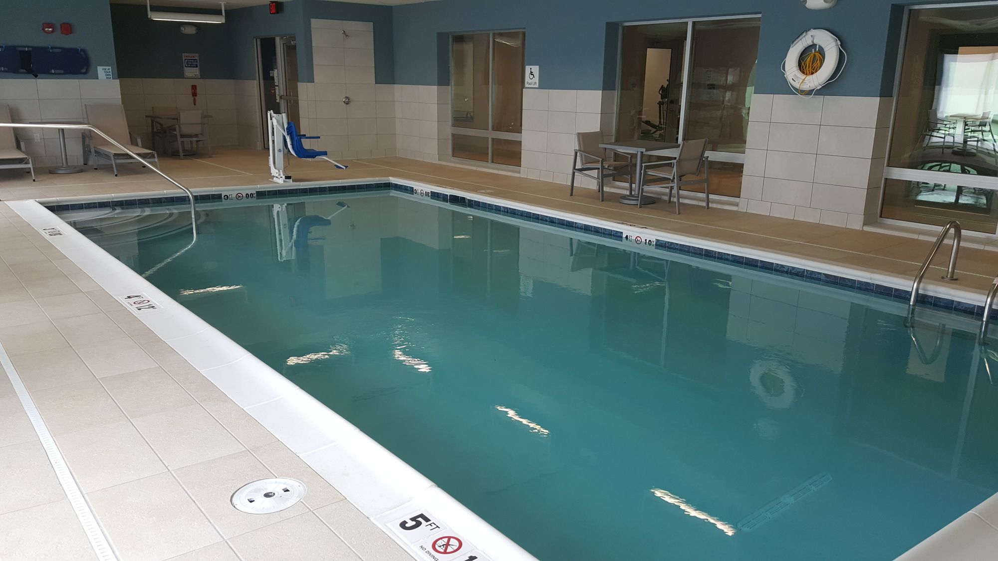 Фото Holiday Inn Express & Suites Toledo West, an Ihg Hotel