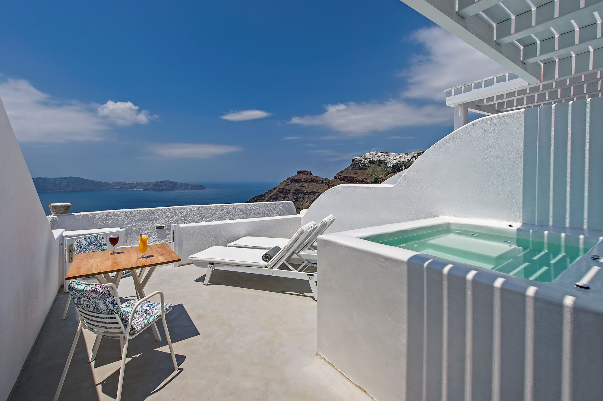 Фото Aura Suites