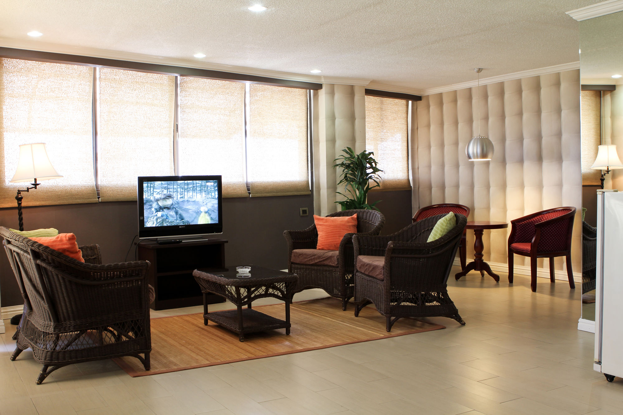 Фото Star Plaza Hotel