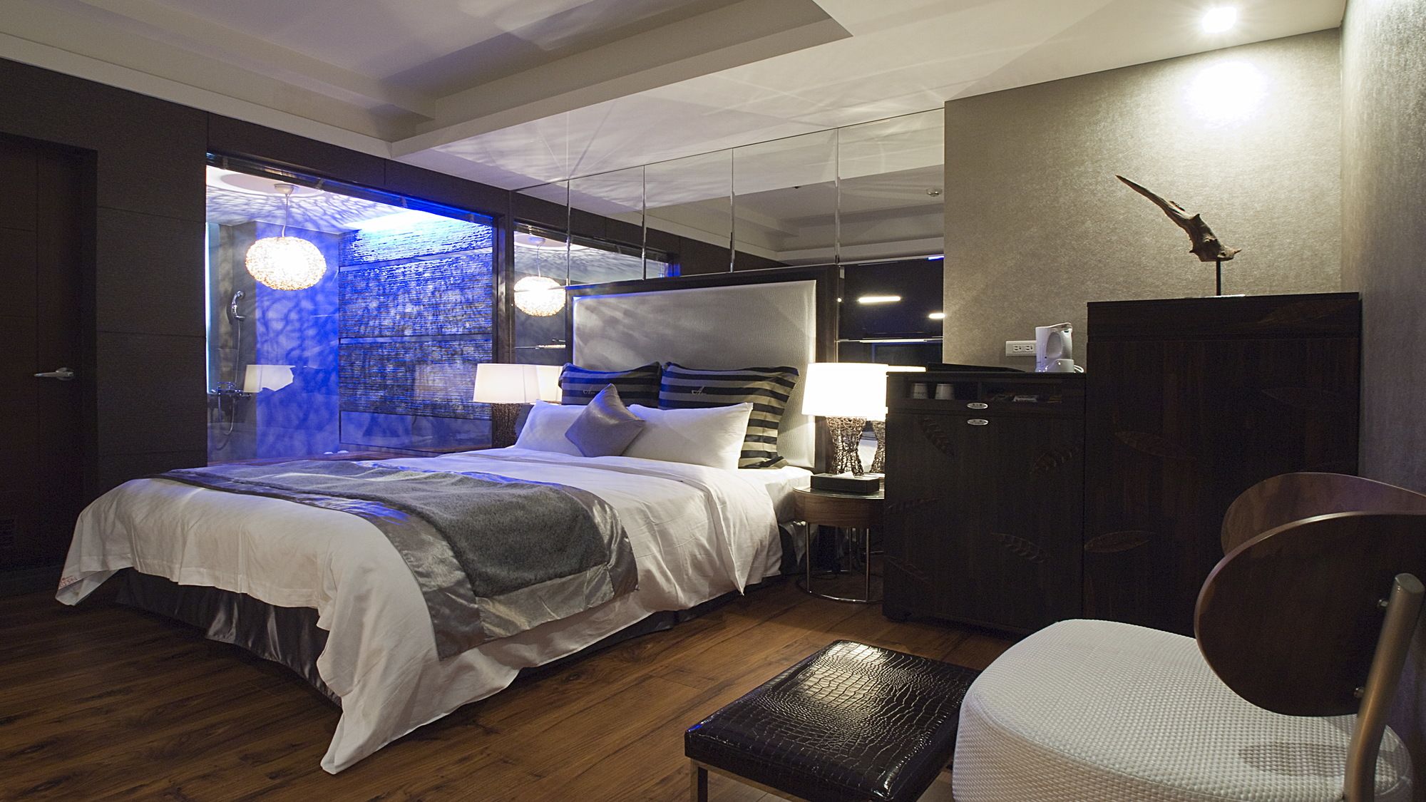 Фото Golden Hot Spring Hotel