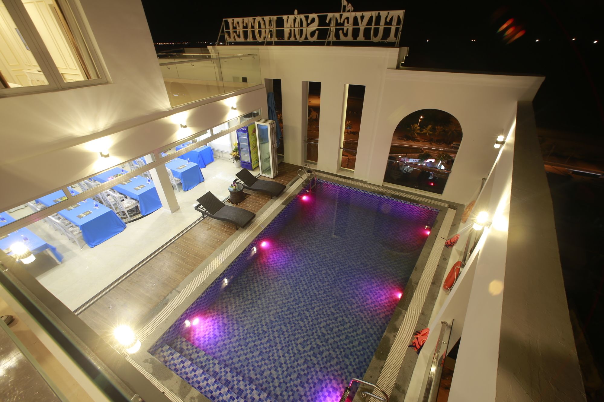 Фото Tuyet Son Hotel