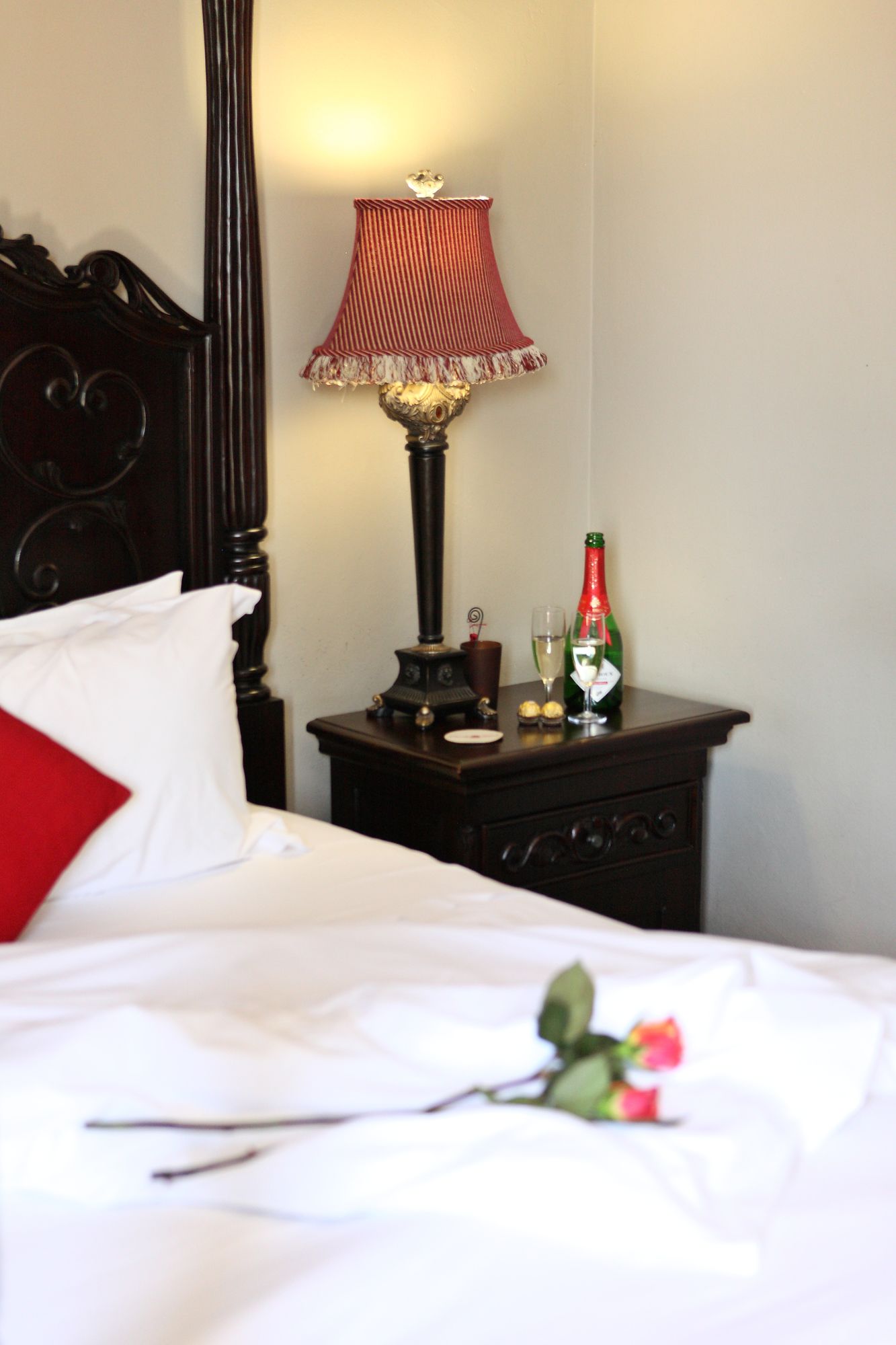 Фото Candlewoods Guesthouse