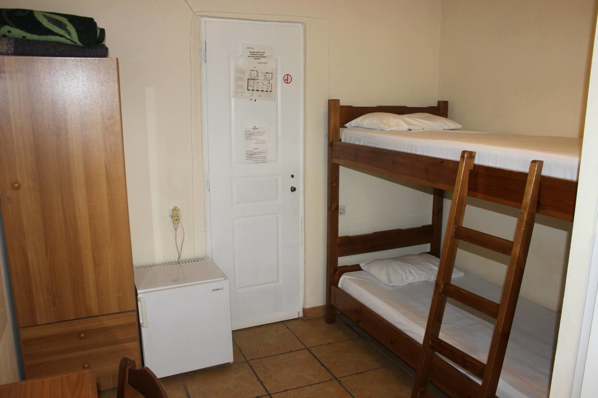 Фото Fivos Hotel - Hostel