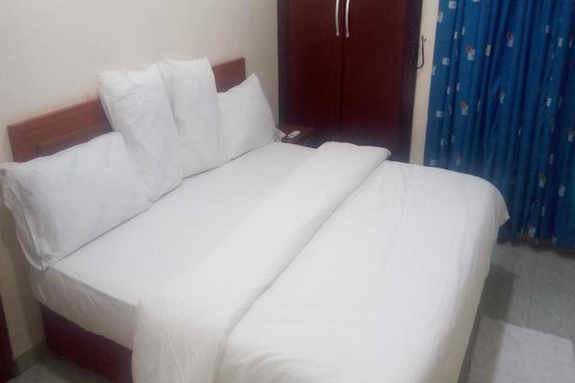 Фото Hymax Grace Hotel and Suites