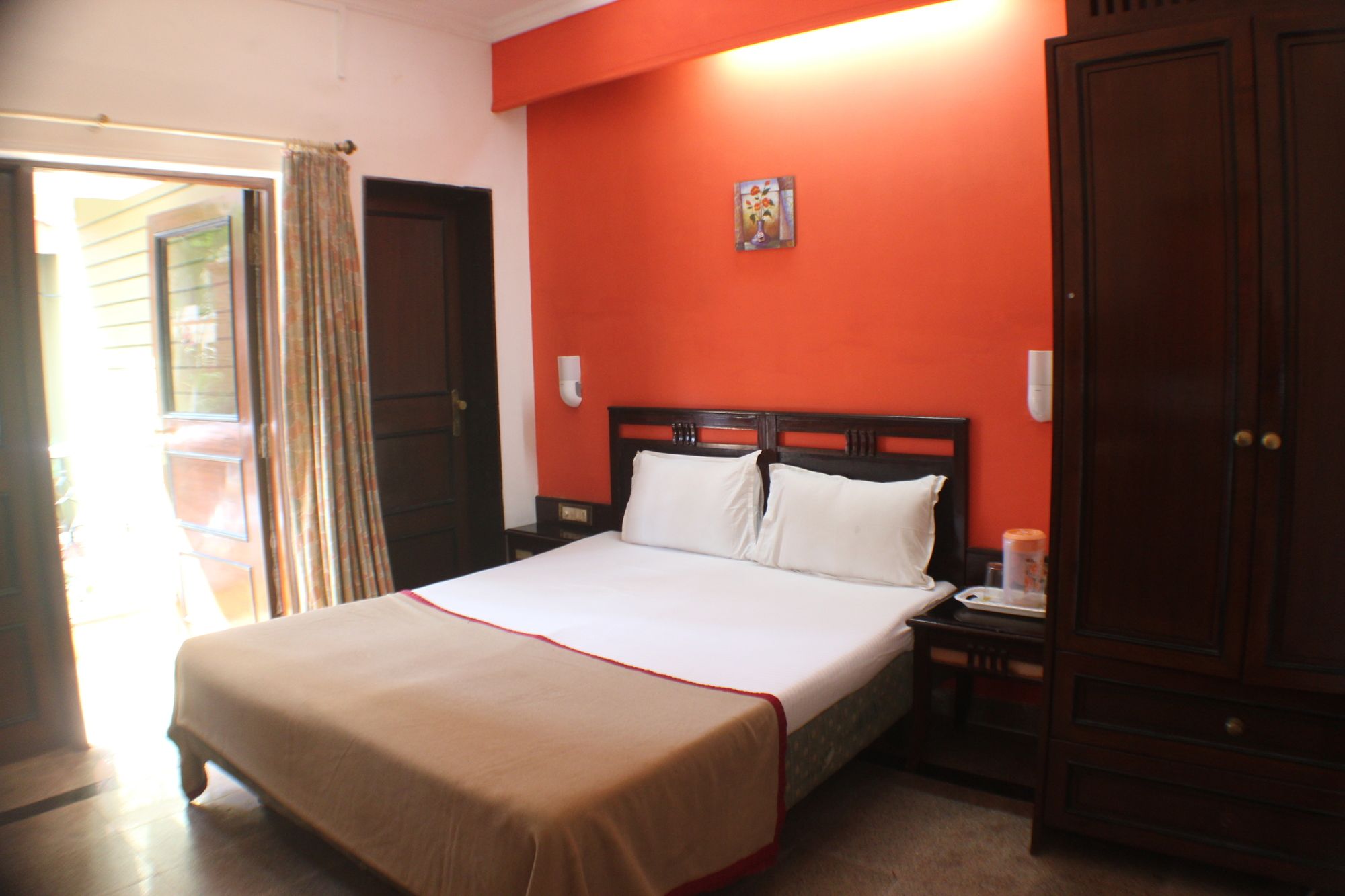 Фото Oyo 7490 Bevvan Resort