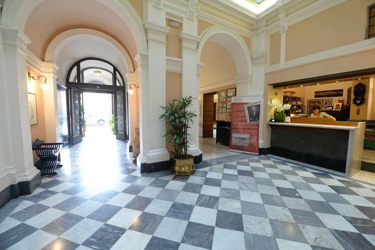 Фото Royal Victoria Hotel