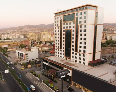 Гостиница Divalin Hotel в Батталгази