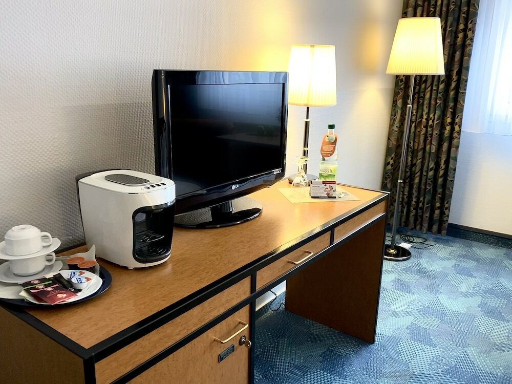 Фото Airport Hotel Erfurt