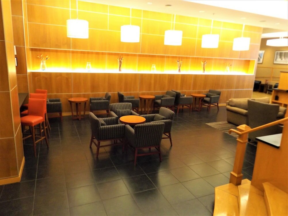 Фото Metro Points Hotel