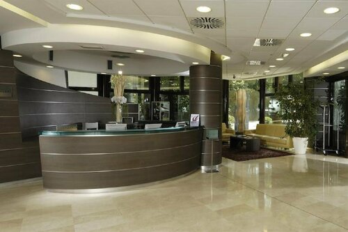 Внешний вид отеля Aemilia Hotel Bologna в Болонье, фото 4