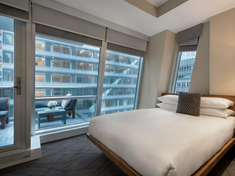 Фото The Gotham Hotel