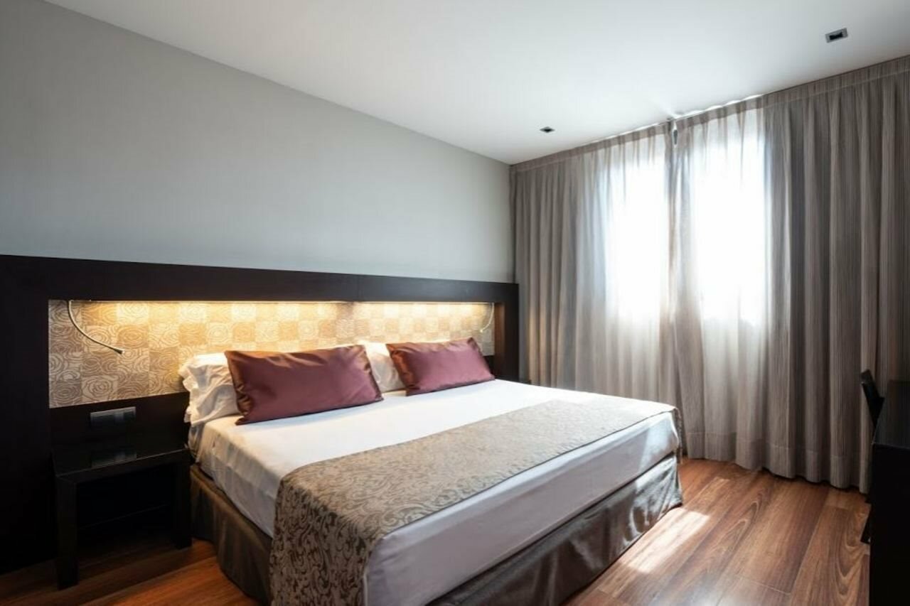 Фото Catalonia Port