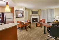 Фото Residence Inn by Marriott Calgary Airport