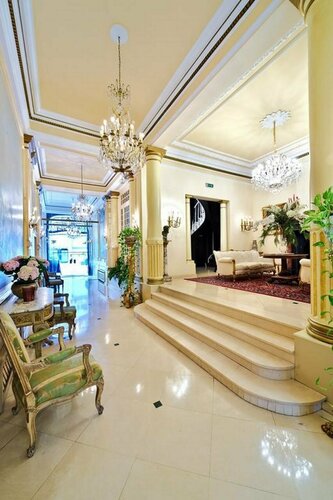 Внешний вид отеля Hotel Manos Premier в Сен-Жиле, фото 2