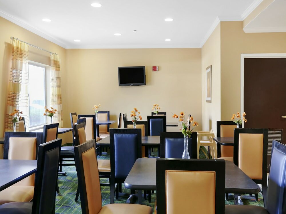 Фото Quality Inn & Suites