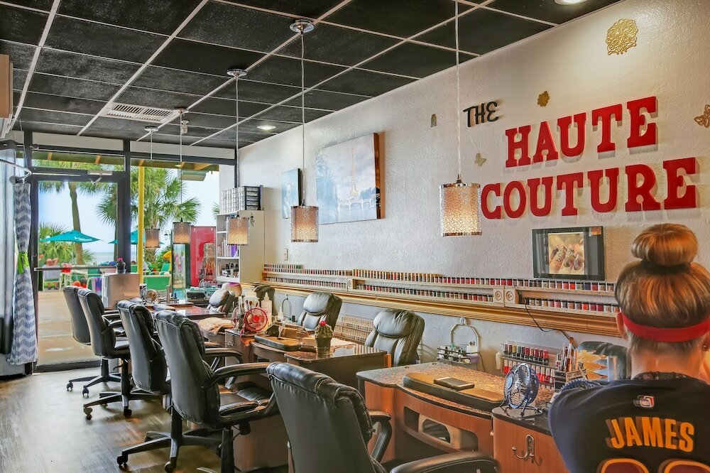 Фото North Shore Oceanfront Resort Hotel