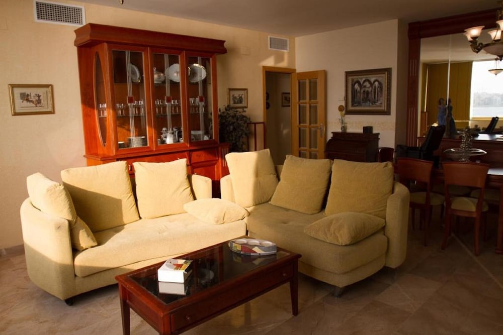 Фото Port Sitges Hotel