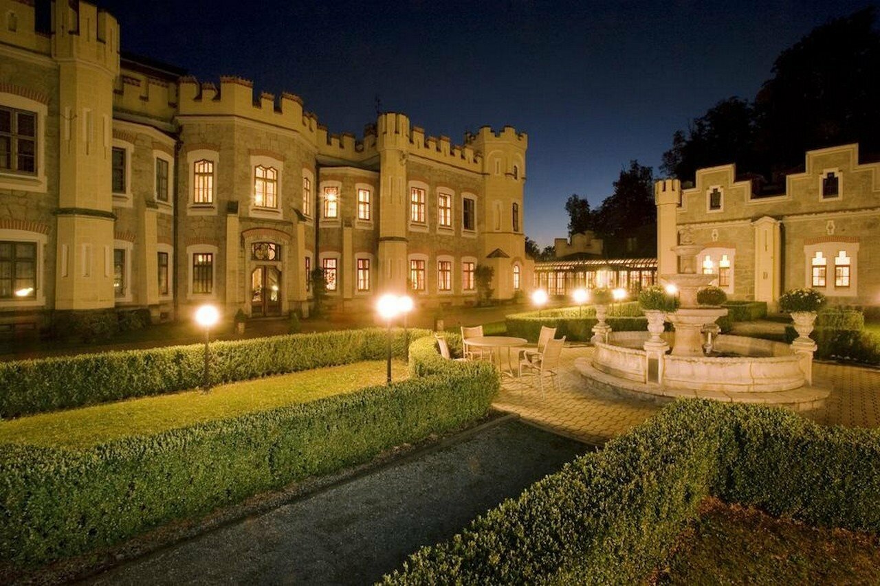 Фото отеля 2