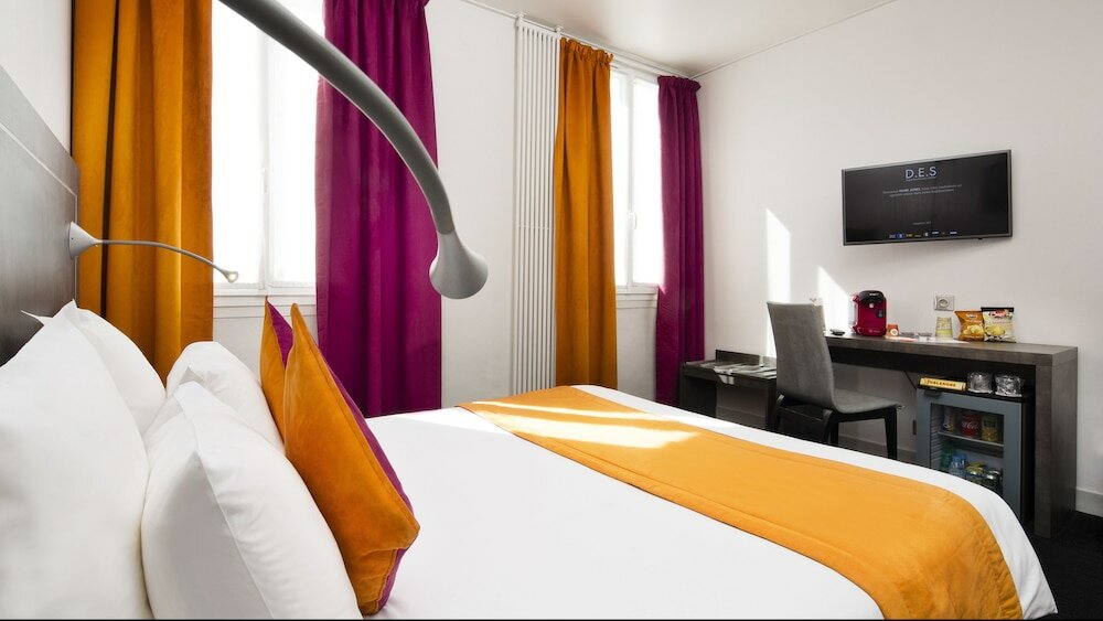 Фото Hôtel du Plat d'Etain