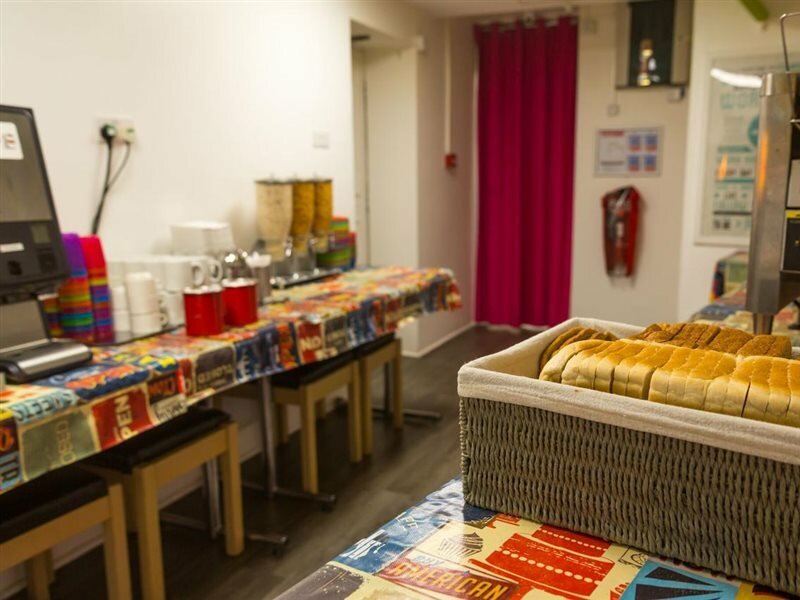 Фото Smart Camden Inn Hostel