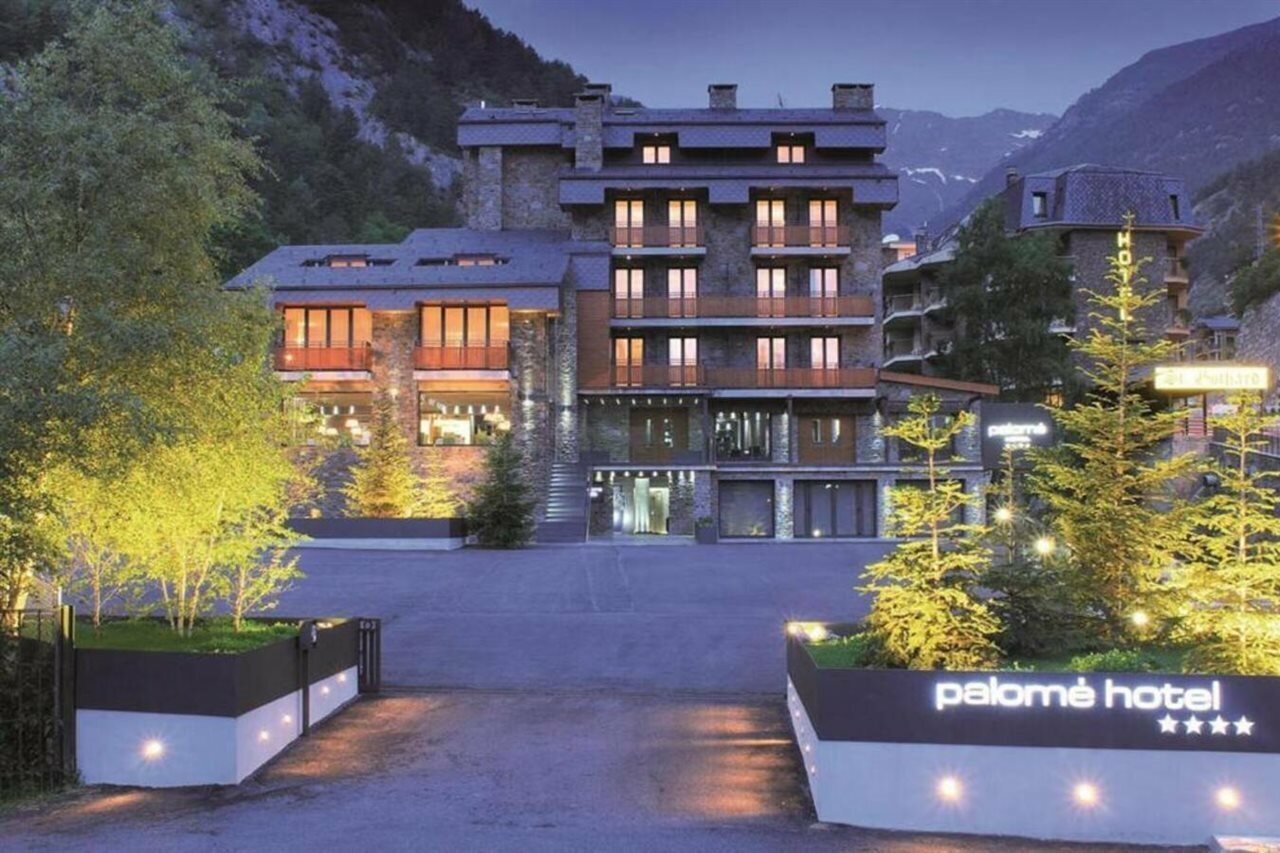 Фото отеля 1