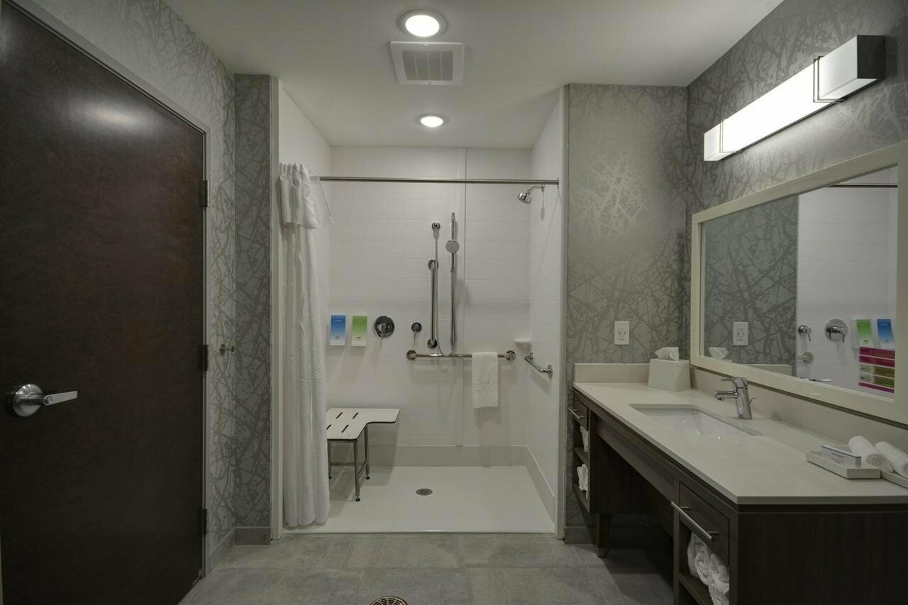 Фото Home2 Suites by Hilton Grand Rapids North