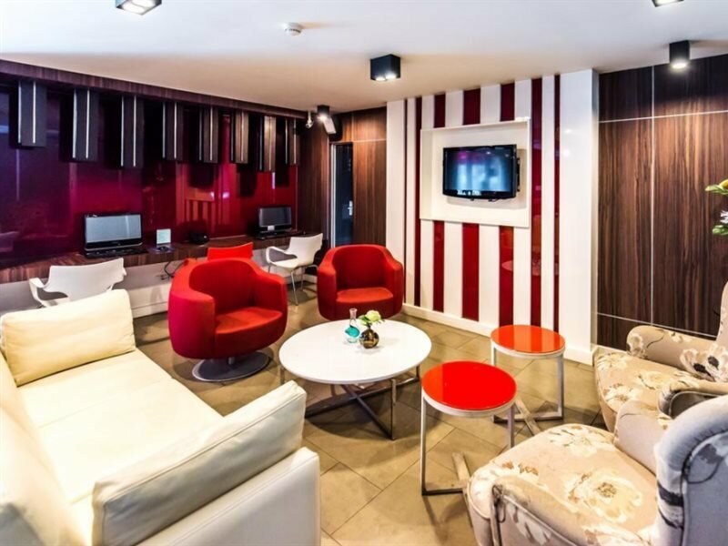 Фото Bella B All Suite Bangkok