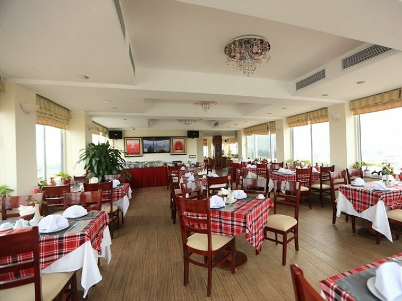 Фото Moon View Hotel