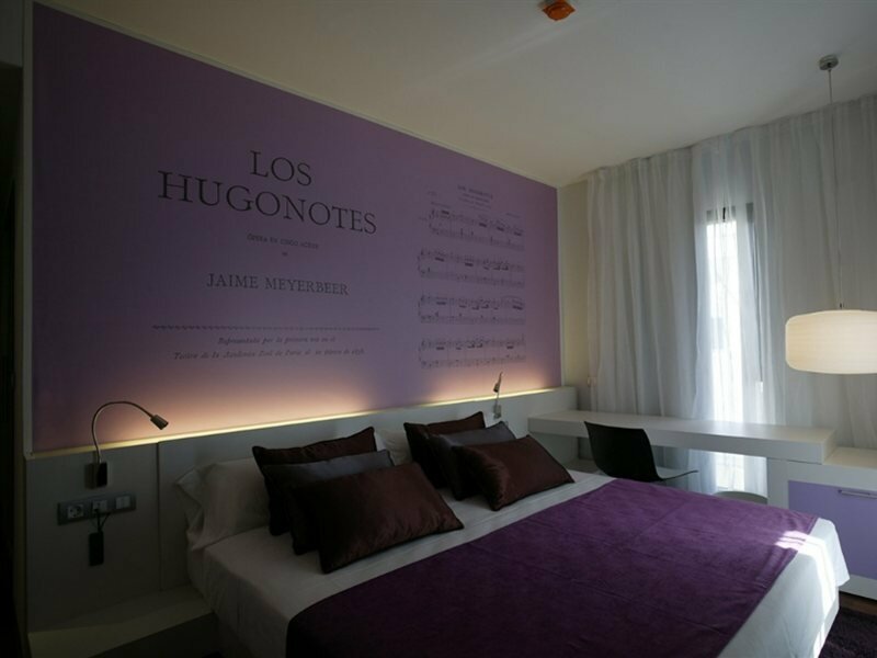 Фото Petit Palace Boquería Garden