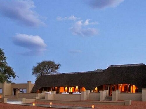 Гостиница Zebra Kalahari Lodge