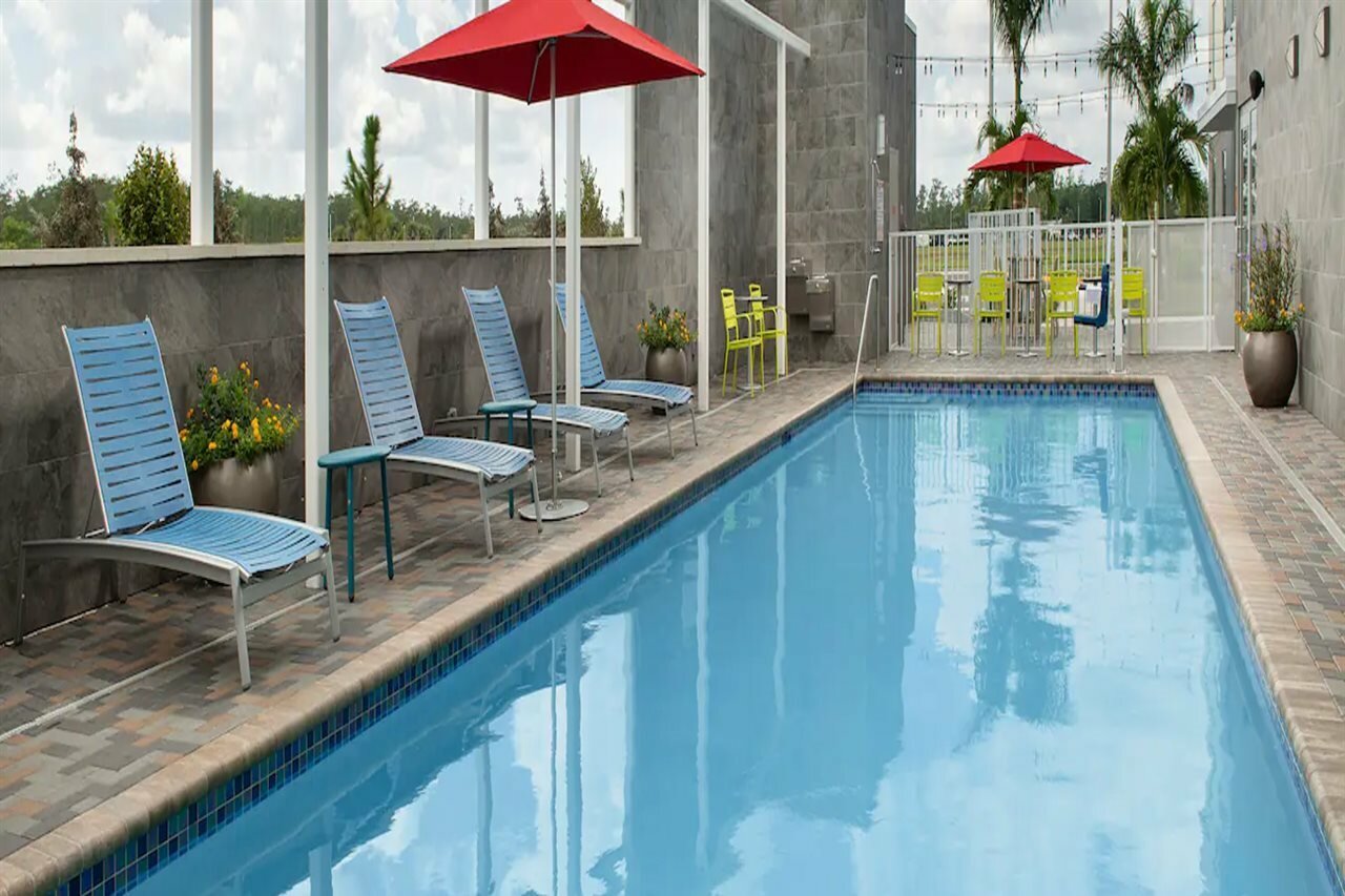 Фото Home2 Suites by Hilton Fort Myers Airport