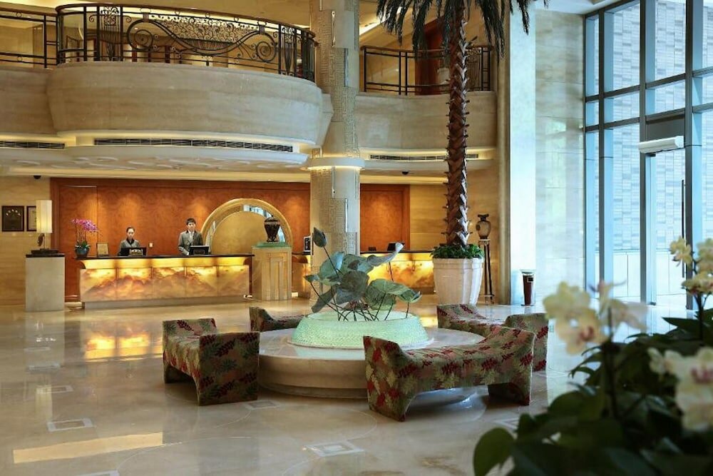 Фото Dongjiao State Guest Hotel