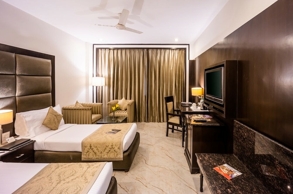 Фото Hotel Shanti Palace