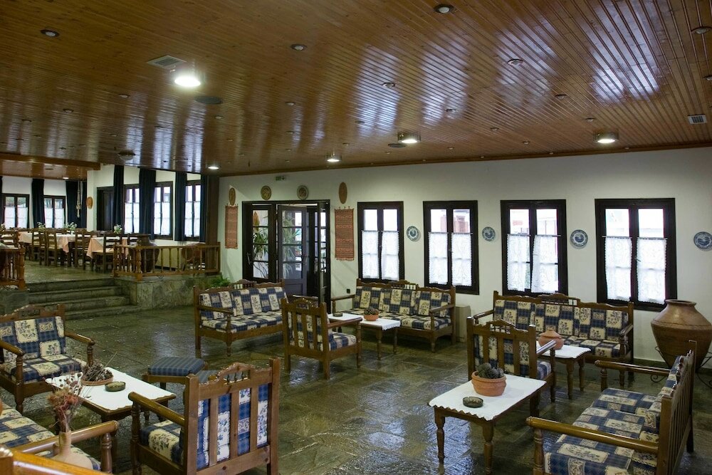 Фото Hotel Dionyssos