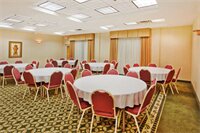 Фото Quality Inn Fayetteville near Historic Downtown Square