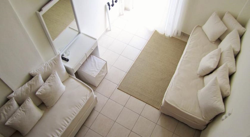 Фото Petradi Beach Lounge Hotel