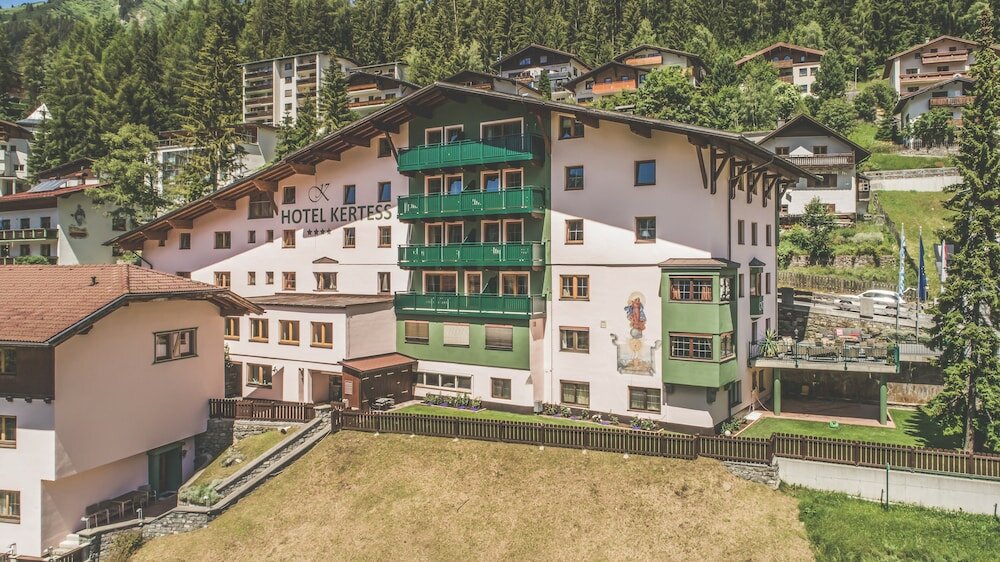 Фото Hotel Kertess