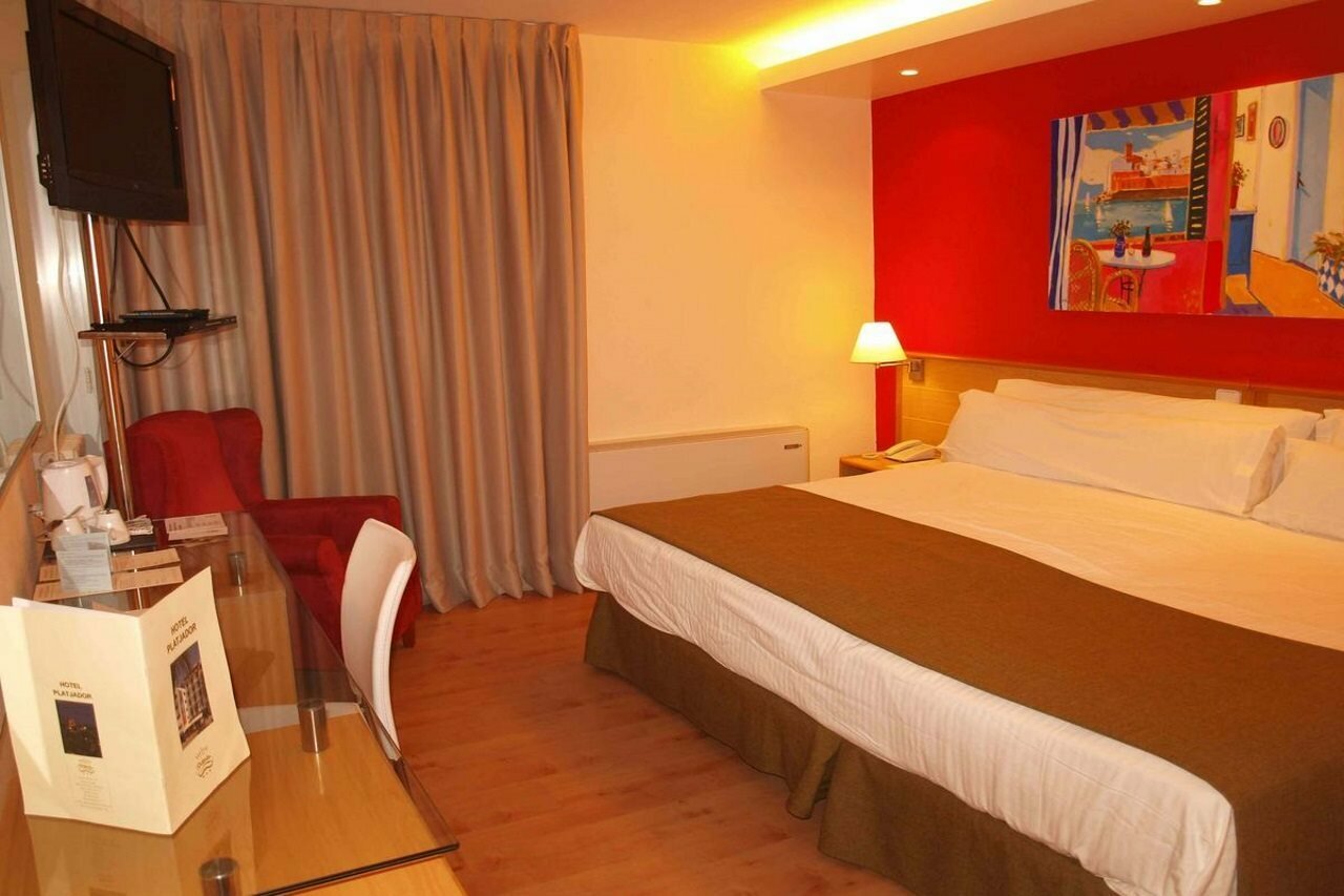 Фото Platjador Hotel