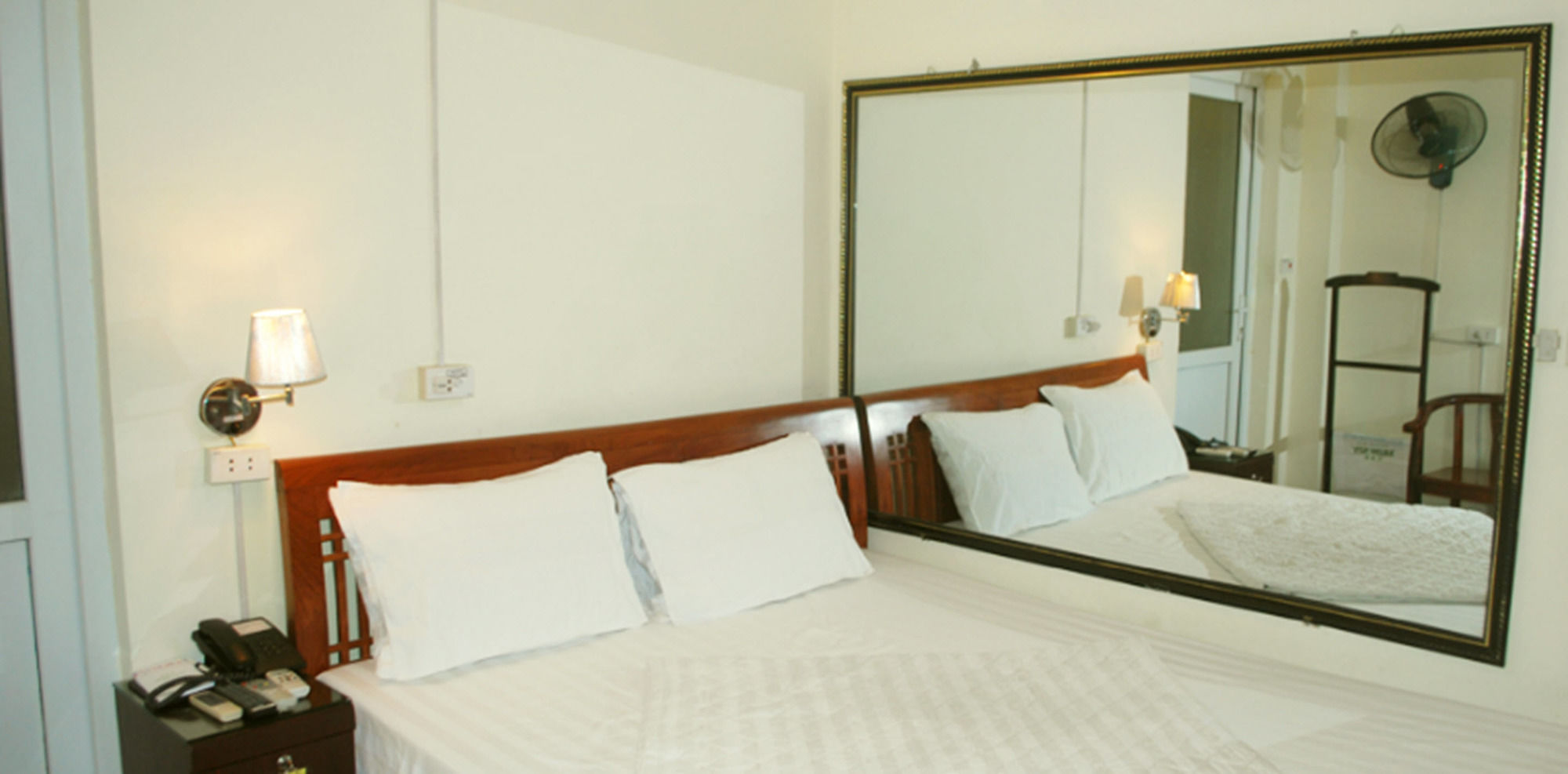 Фото A25 Hotel - Doi Can 2