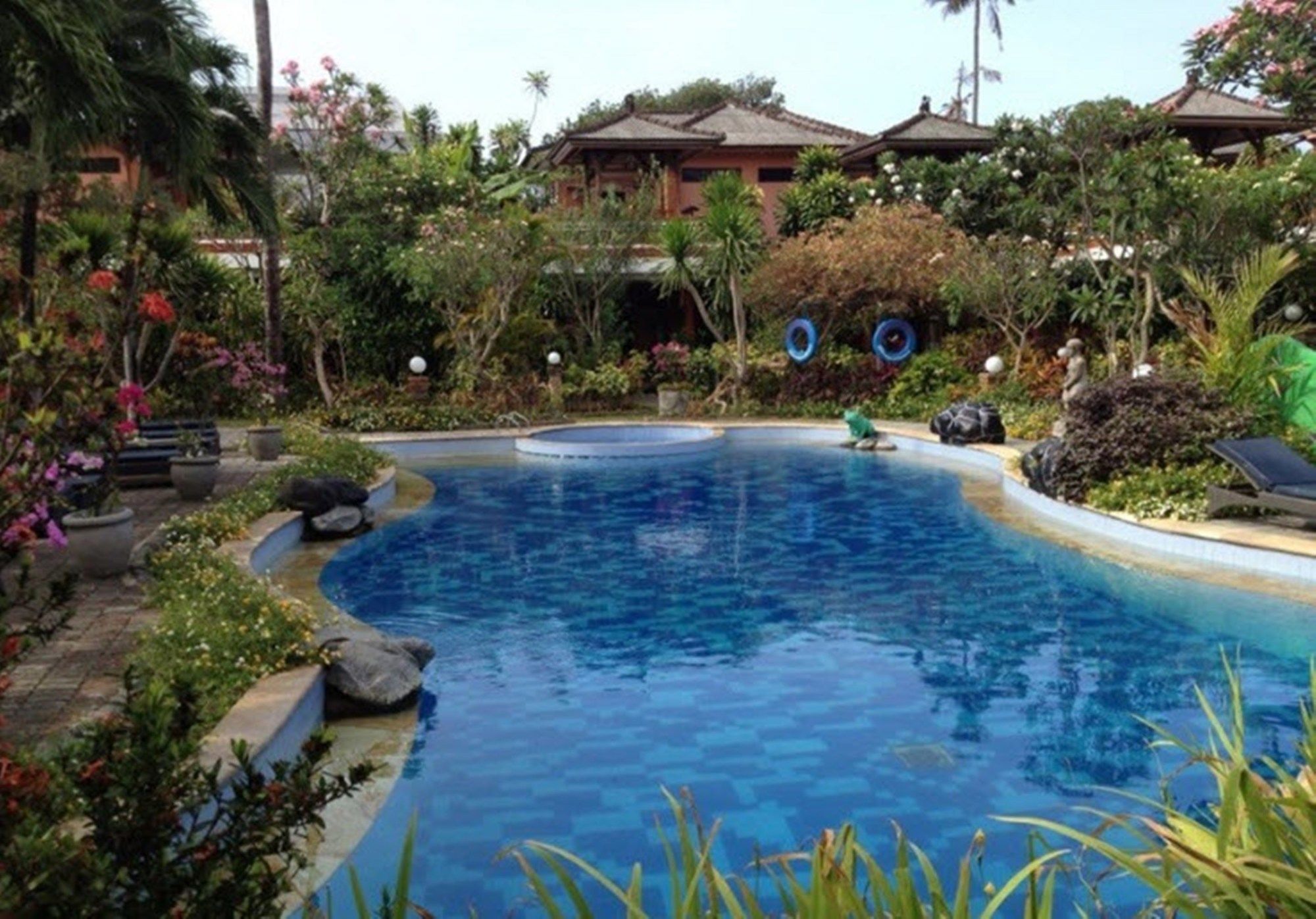 Фото Swastika Bungalows