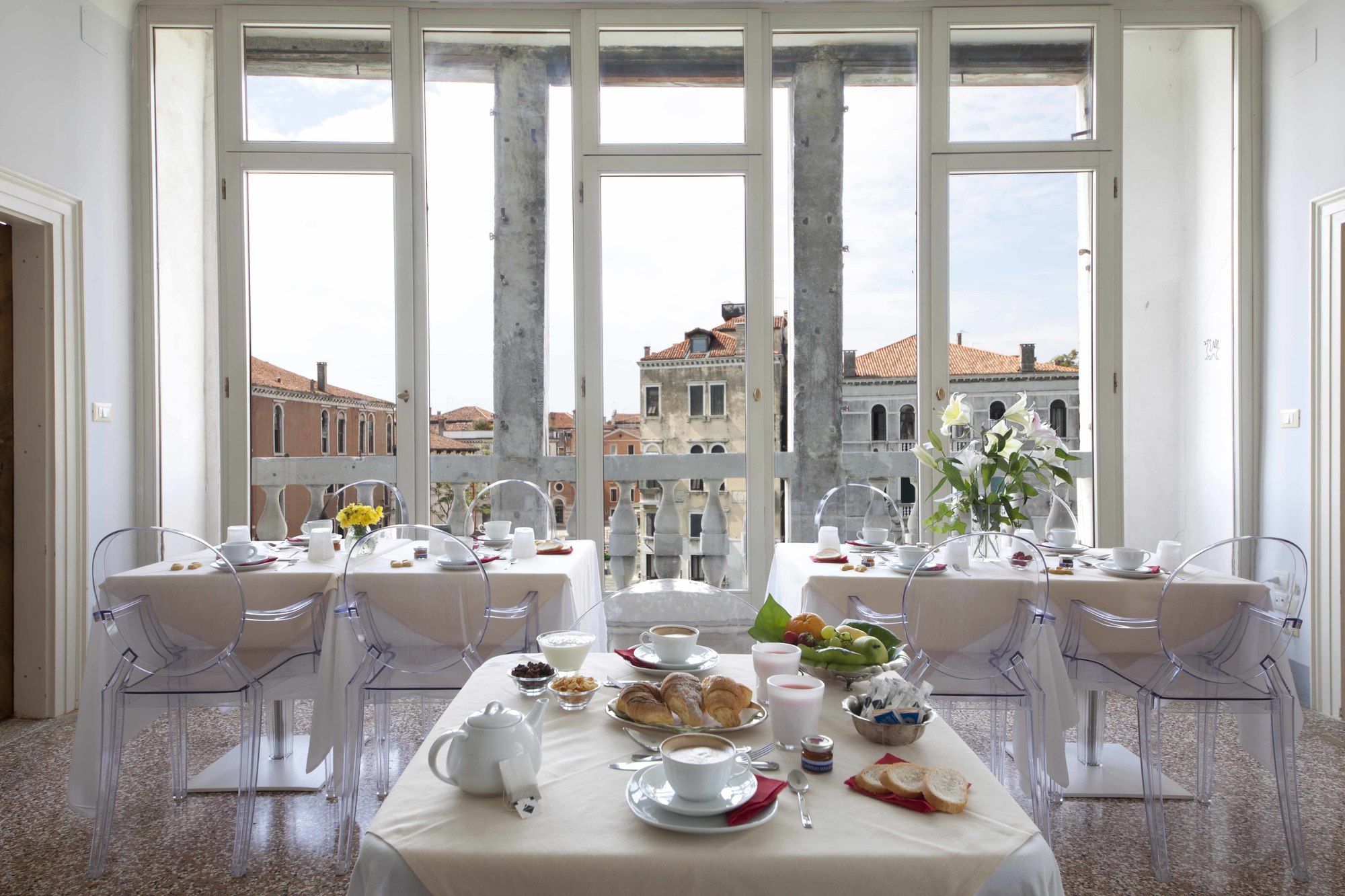 Фото отеля 4