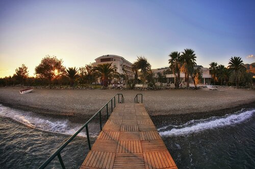 Внешний вид отеля Rawda Resort Hotel Altınoluk в Эдремите, фото 2