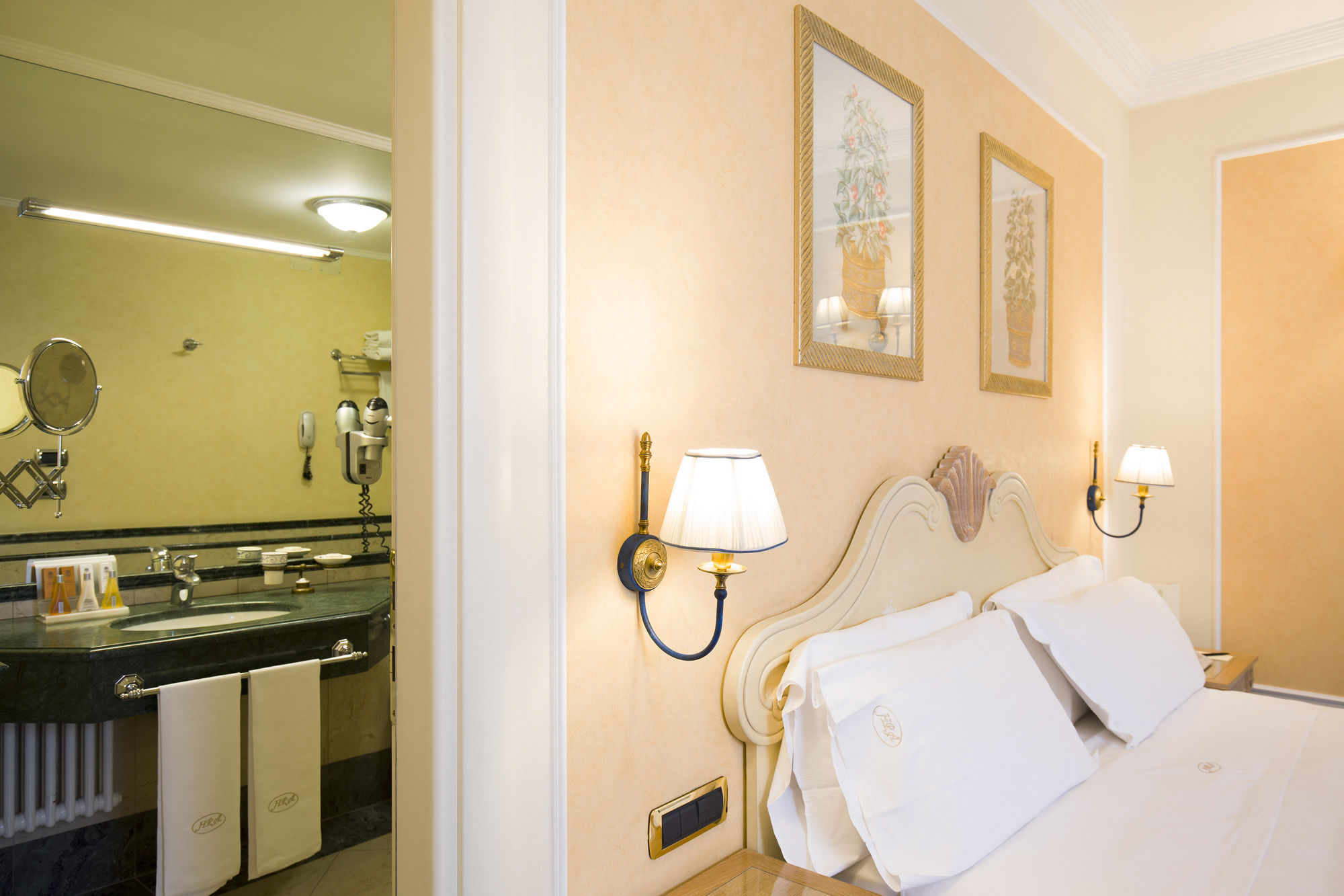 Фото Palazzo Alabardieri