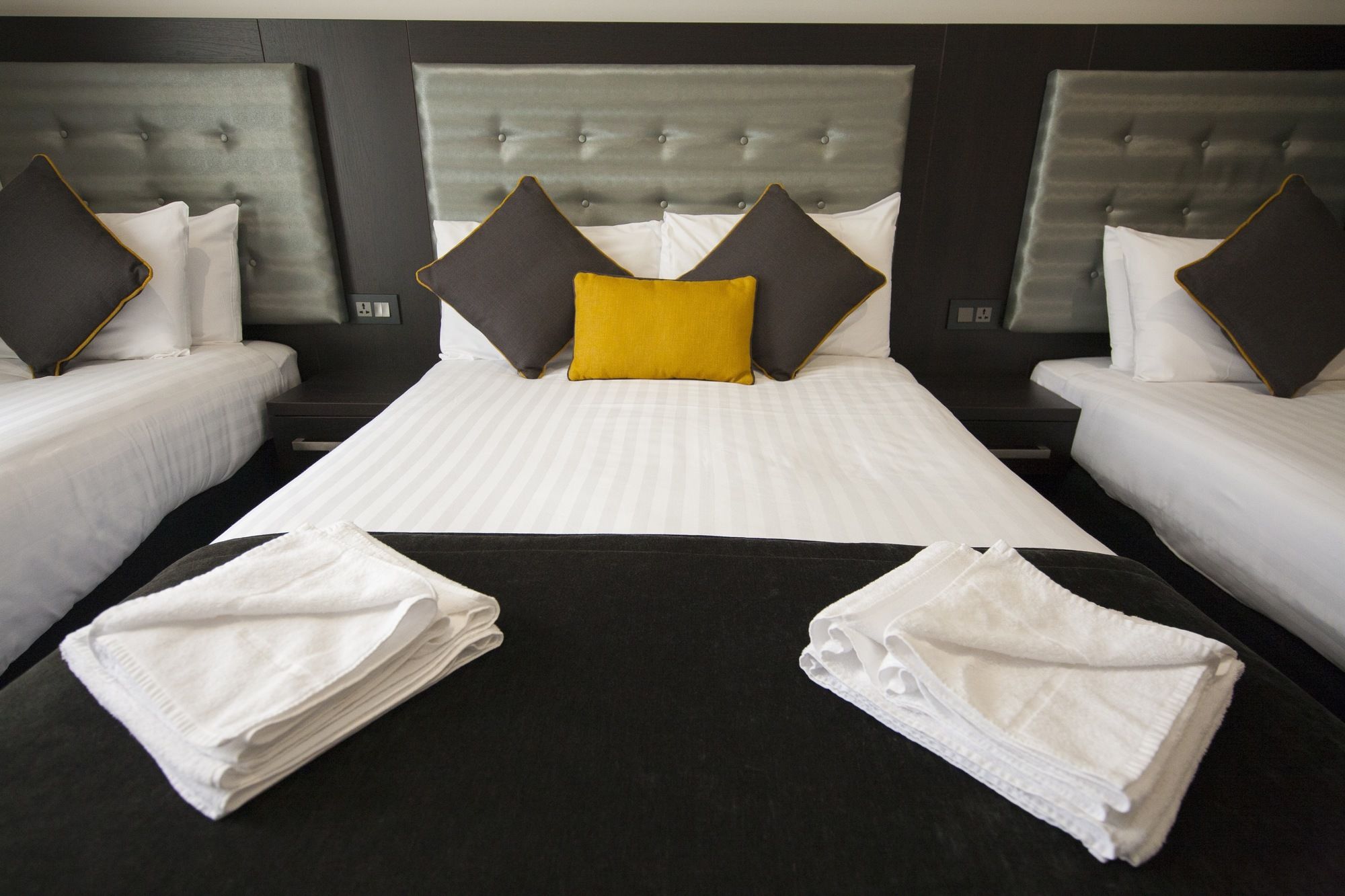 Фото St George's Inn Victoria