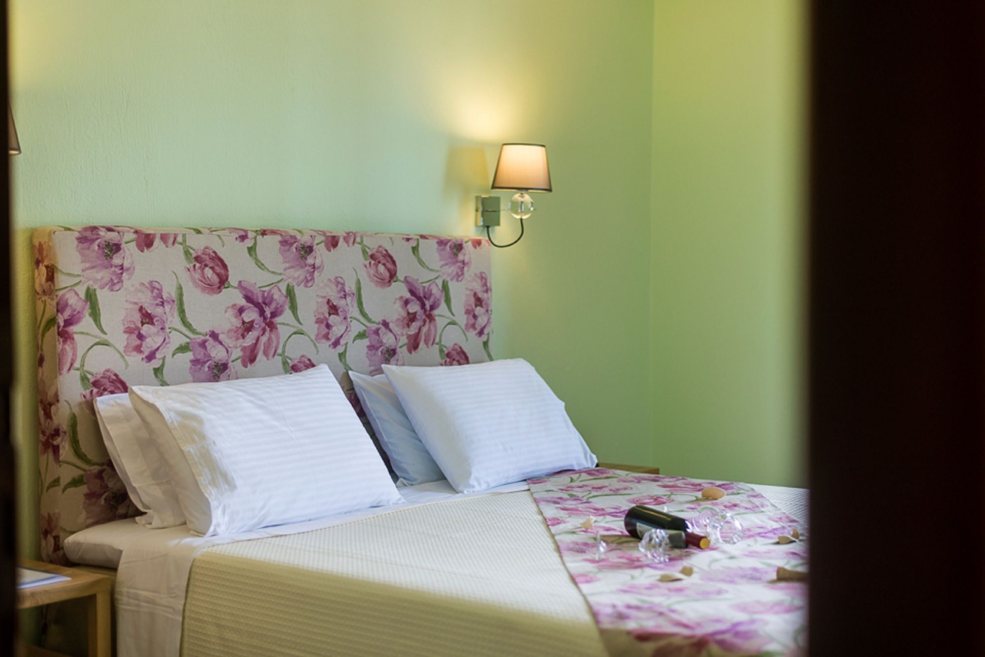 Фото Kamelia & Semeli Hotel