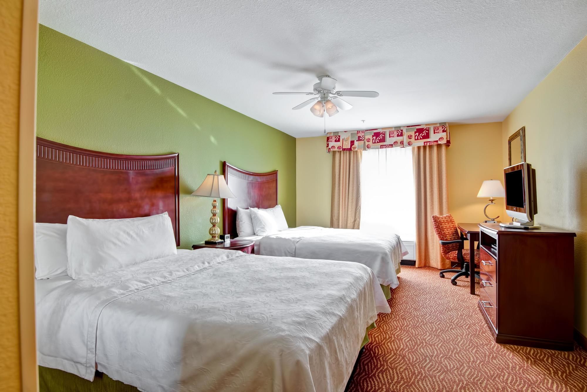 Фото Homewood Suites by Hilton Fort Collins