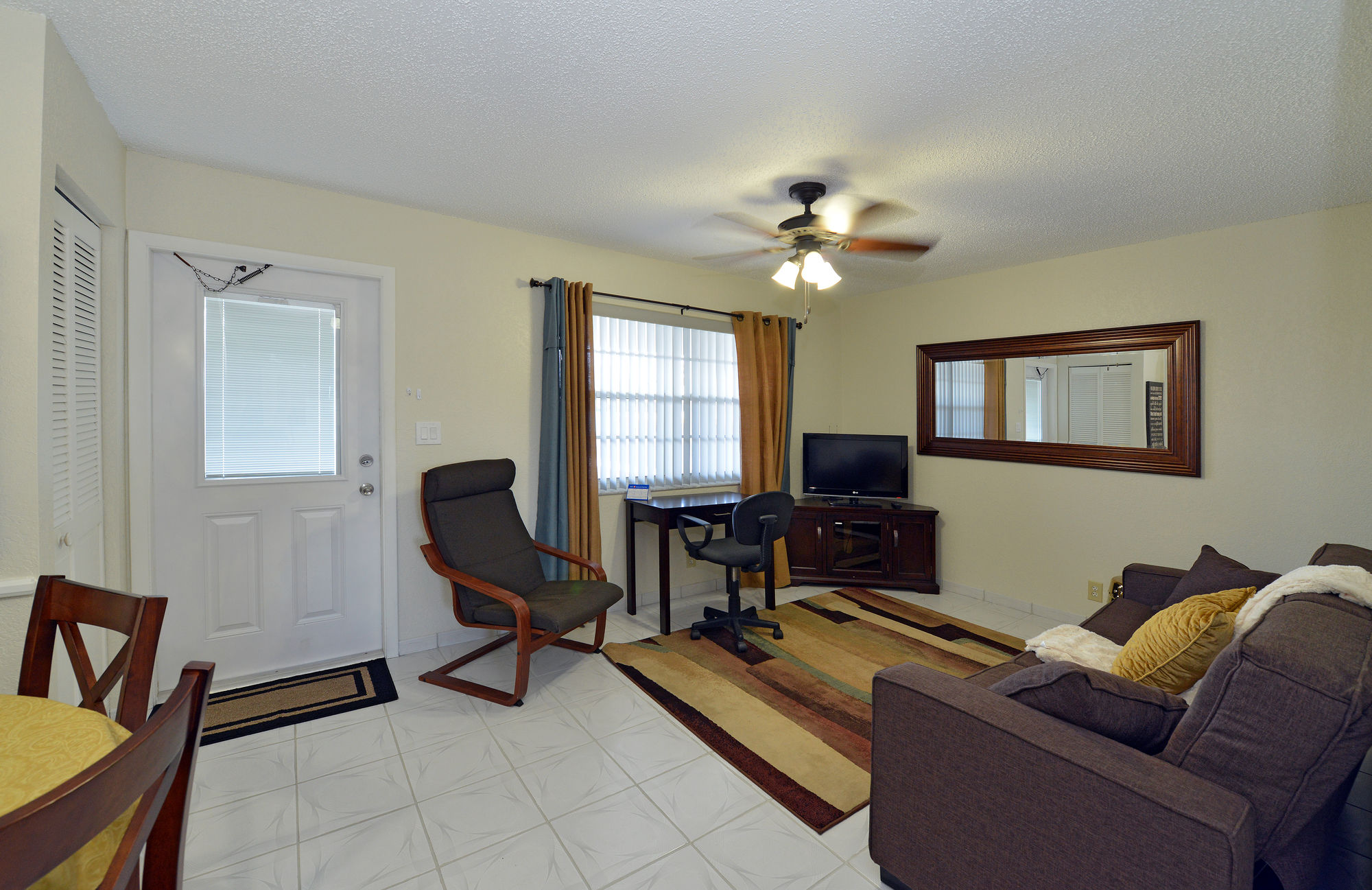 Фото Hollywood by the Sea